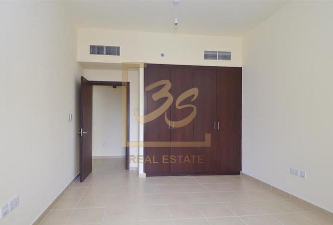 106866986 - Property Image 3