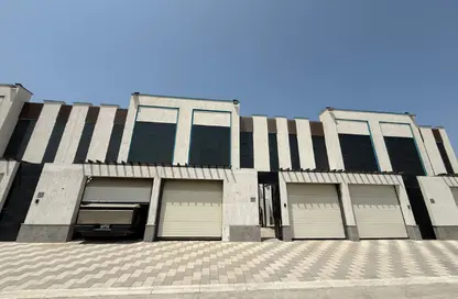 Villa - 3 Bedrooms - 5 Bathrooms for rent in Al Hamra Village - Ras Al Khaimah