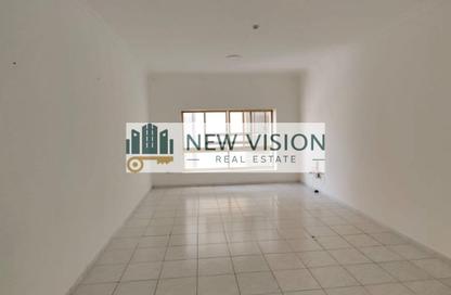 Apartment - 2 Bedrooms - 2 Bathrooms for rent in Al Fardan Centre - Al Majaz 3 - Al Majaz - Sharjah