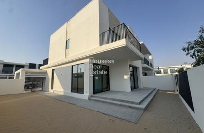 Townhouse - 4 - 5 for sale in Elora - The Valley - Dubai Townhouse - 4 - 5 for sale in Elora - The Valley - Dubai