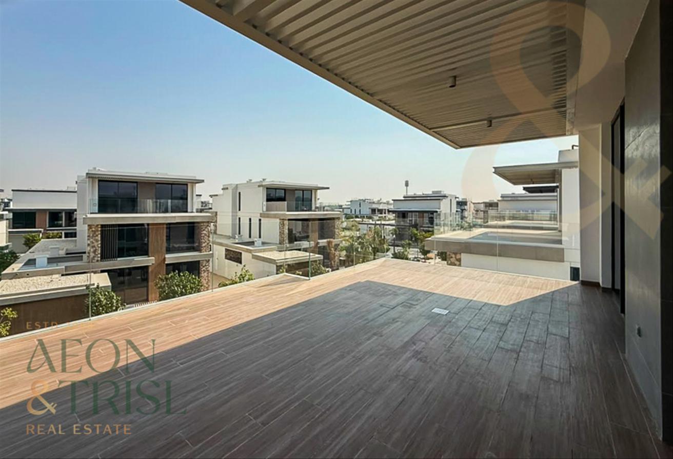 4BR Luxurious Villa | Brandnew | On Park photo 4
