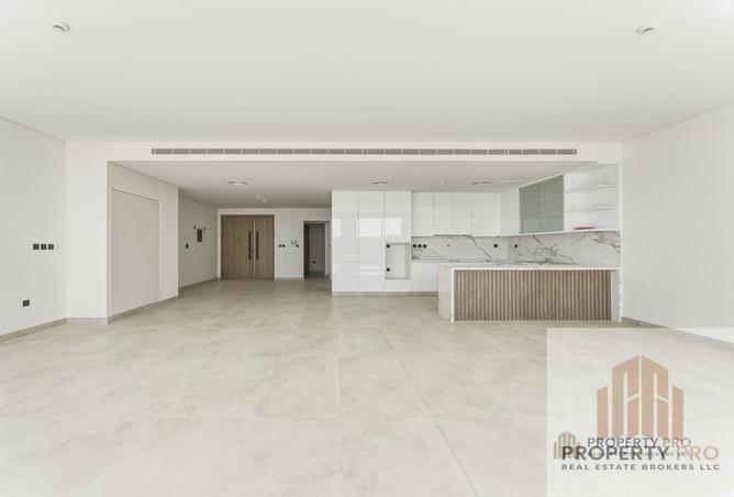 102001659 - Property Image 2