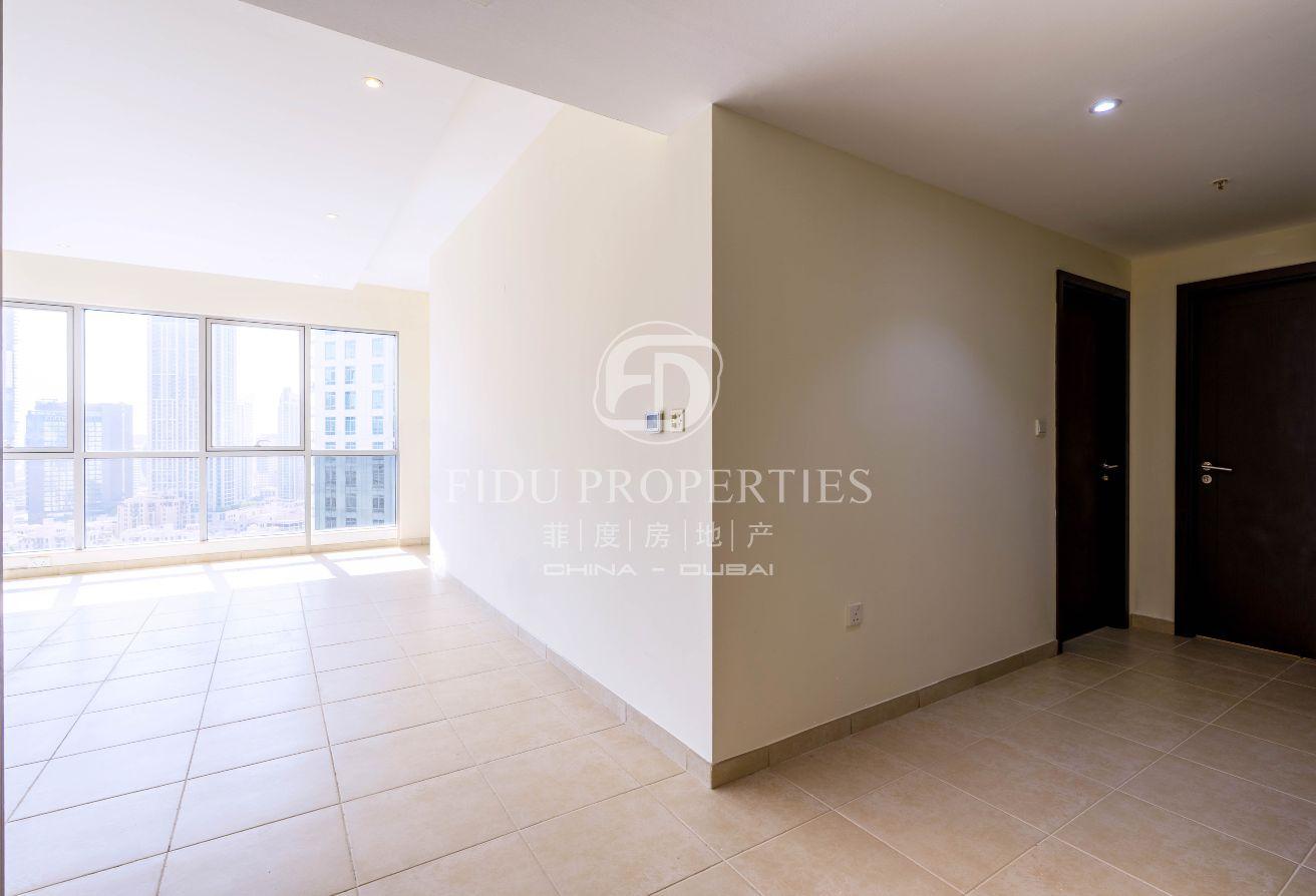 Stunning Burj Khalifa View |High Floor | Vacant photo 7