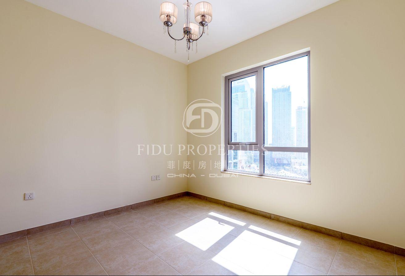 Stunning Burj Khalifa View |High Floor | Vacant photo 10
