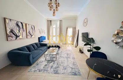 شقة - 1 حمام للايجار في طراز أوروبي - مساكن القناه المائية - مدينة دبي الرياضية - دبي