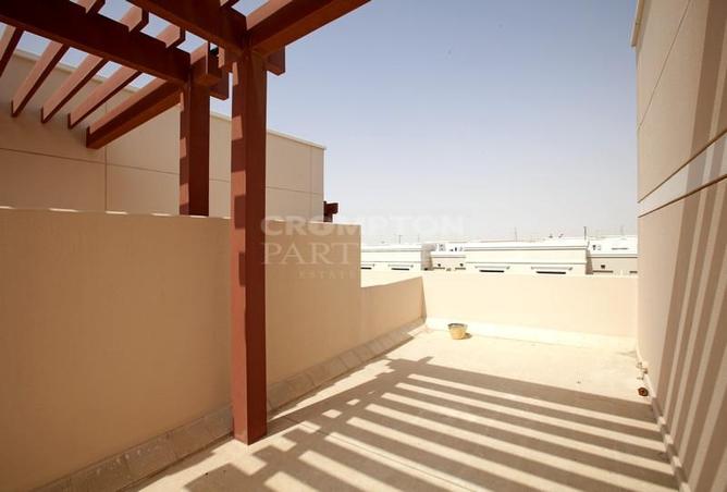 2OlUwyUeA9A - Property Main Image