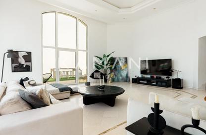 Villa - 4 Bedrooms - 5 Bathrooms for sale in Garden Homes Frond D - Garden Homes - Palm Jumeirah - Dubai Villa - 4 Bedrooms - 5 Bathrooms for sale in Garden Homes Frond D - Garden Homes - Palm Jumeirah - Dubai