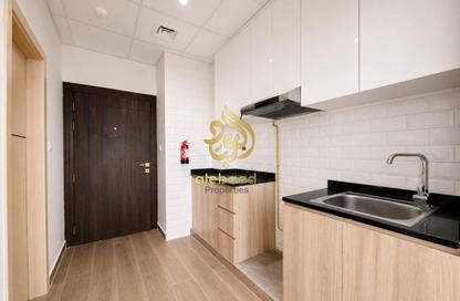 Apartment - Studio - 1 for rent in Iliyaa Tower 4 - Jumeirah Garden City - Al Satwa - Dubai Apartment - Studio - 1 for rent in Iliyaa Tower 4 - Jumeirah Garden City - Al Satwa - Dubai