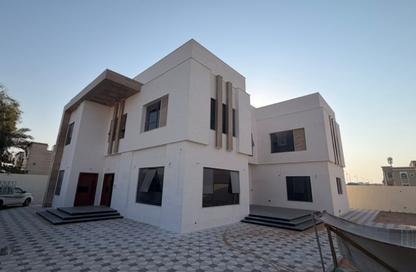 Villa - 5 - 6 for sale in Hoshi - Al Badie - Sharjah