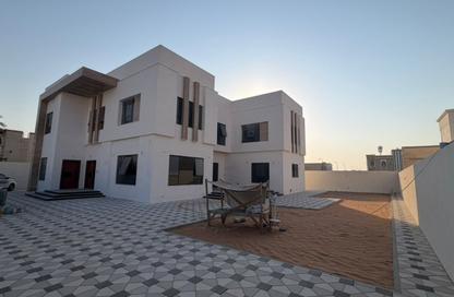 Villa - 5 - 6 for sale in Hoshi - Al Badie - Sharjah
