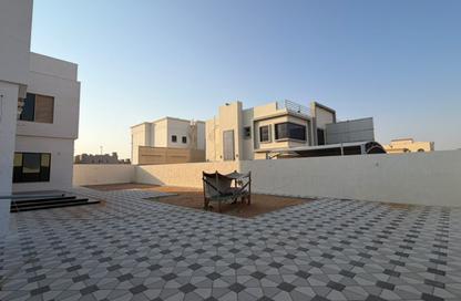 Villa - 5 - 6 for sale in Hoshi - Al Badie - Sharjah
