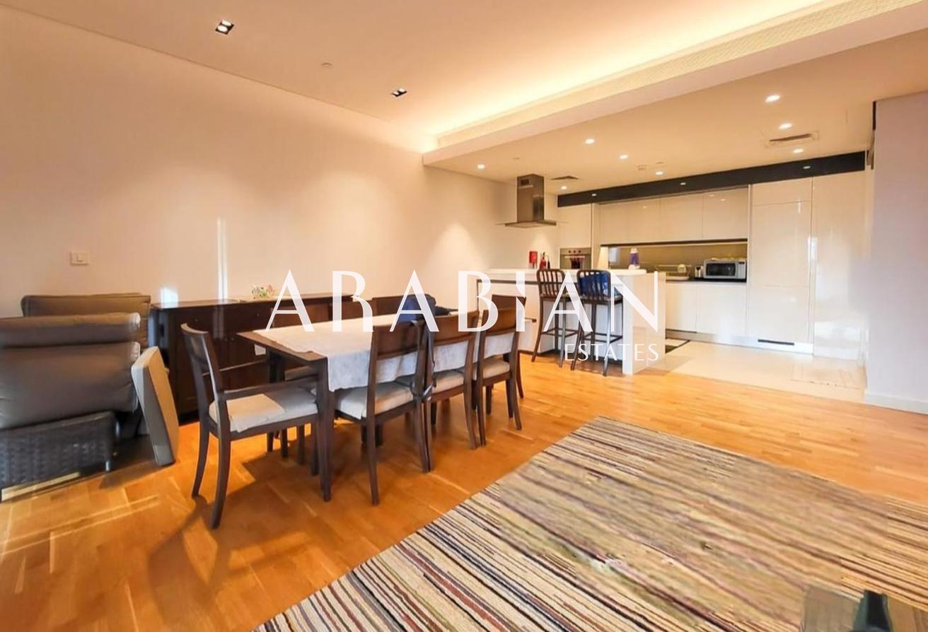 Vacant | Upgraded | Fully Furnished photo 4