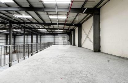 Warehouse - Studio for rent in Saih Shuaib 2 - Dubai Industrial City - Dubai