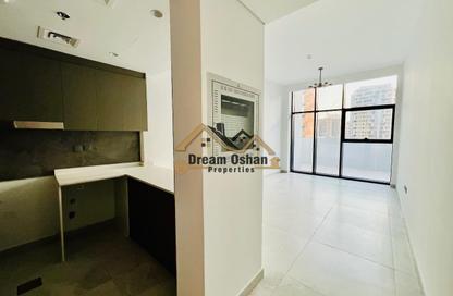 Apartment - 1 Bedroom - 2 Bathrooms for rent in Sama Al Jaddaf - Al Jaddaf - Dubai