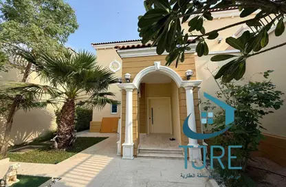 Villa - 4 Bedrooms - 4 Bathrooms for rent in District 8 - Jumeirah Park - Dubai