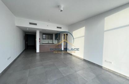 Apartment - 1 Bedroom - 2 Bathrooms for rent in The Edge - Dubai Investment Park (DIP) - Dubai