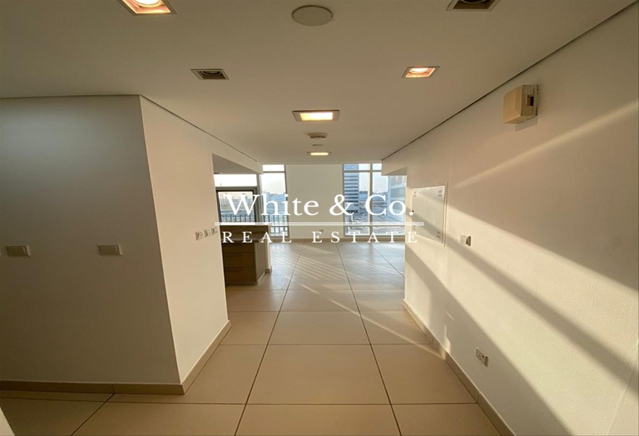 Open Plan Layout | 1 Bed | Unfurnished photo 12