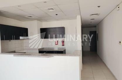 Apartment - 1 Bedroom - 1 Bathroom for rent in Mazaya 25 - Queue Point - Liwan - Dubai Land - Dubai