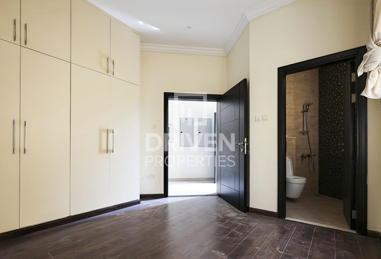 Huge Layout | Park Facing and Near Spinneys photo 9