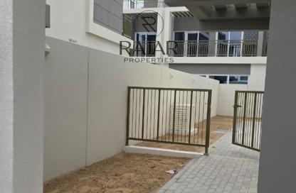 Townhouse - 4 - 4 for rent in Verona - Damac Hills 2 - Dubai