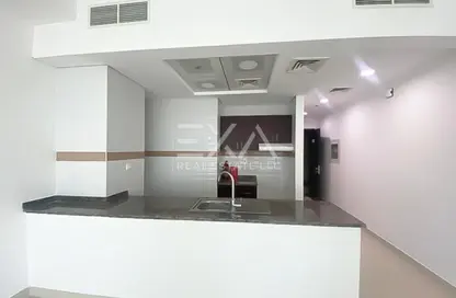 Apartment - Studio - 1 Bathroom for rent in The Court Tower - Business Bay - Dubai
