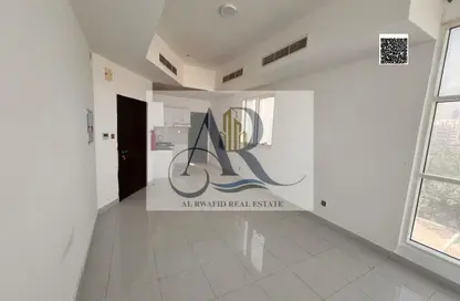 Apartment - 1 Bathroom for rent in Geepas Building 5 - Al Bustan - Ajman