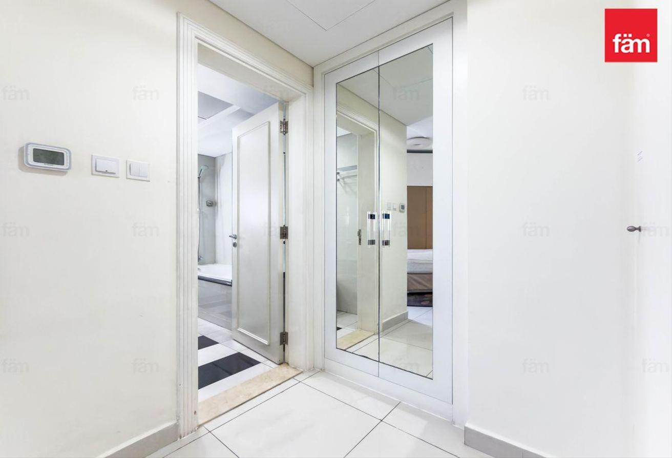 Furnished | Spacious | High Floor | Luxury Unit photo 22