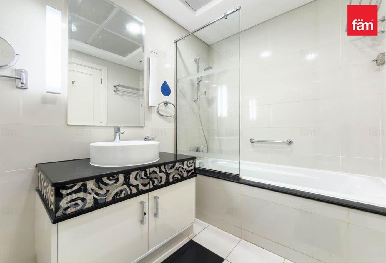 Furnished | Spacious | High Floor | Luxury Unit photo 15