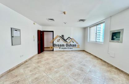 Apartment - 2 - 3 for rent in Al Thuraya Building - Dubai Silicon Oasis - Dubai