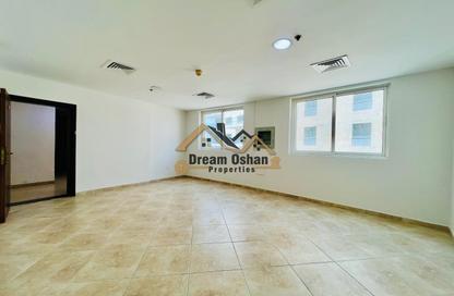Apartment - 2 - 3 for rent in Al Thuraya Building - Dubai Silicon Oasis - Dubai