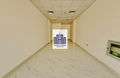 Shop - Studio - 1 Bathroom for rent in Aljada - Sharjah