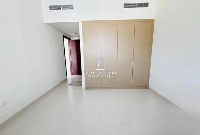 54928273 - صورة العقار 3