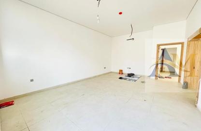 Villa - 4 - 6 for rent in Hoshi 1 - Hoshi - Al Badie - Sharjah Villa - 4 - 6 for rent in Hoshi 1 - Hoshi - Al Badie - Sharjah