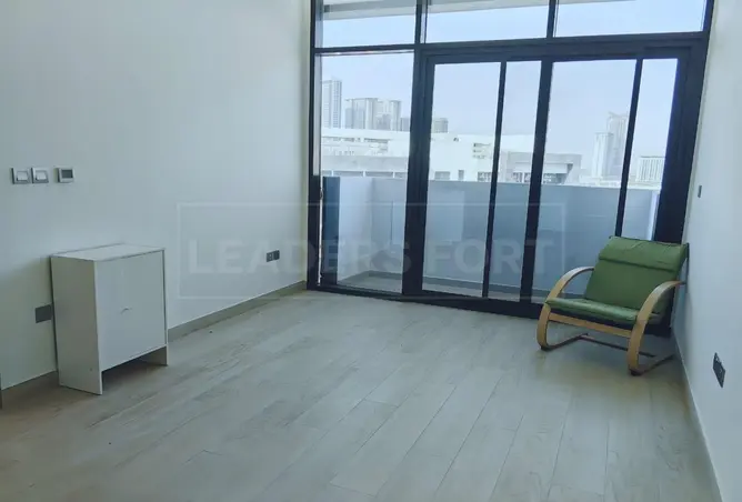 98251127 - Property Image 3