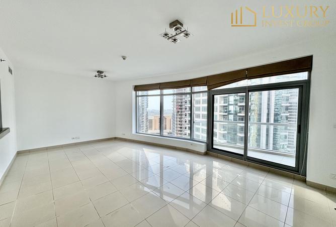High Floor | Unfurnished | Chiller Free photo 2