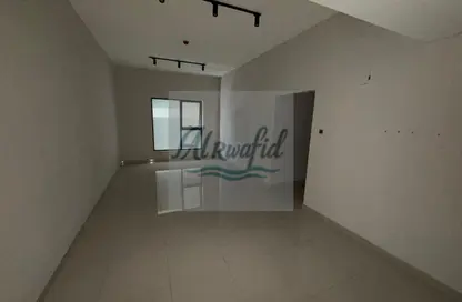 Apartment - 2 Bedrooms - 2 Bathrooms for rent in Ajman Creek Towers - Al Rashidiya 1 - Al Rashidiya - Ajman