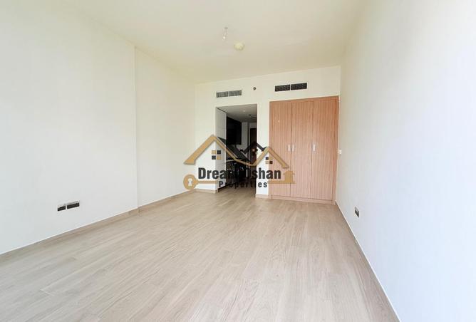 111404922 - Property Image 2