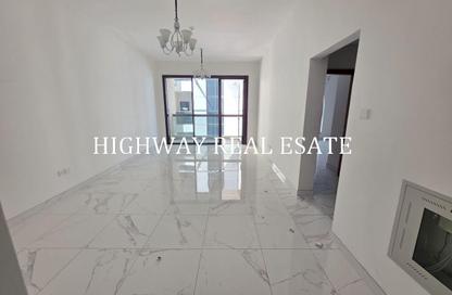 Apartment - 1 Bedroom - 2 Bathrooms for rent in Muwaileh 3 Building - Muwaileh - Sharjah