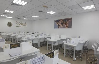 Office Space - Studio - 3 Bathrooms for rent in Al Dewan Towers - Al Nakhil 2 - Al Nakhil - Ajman