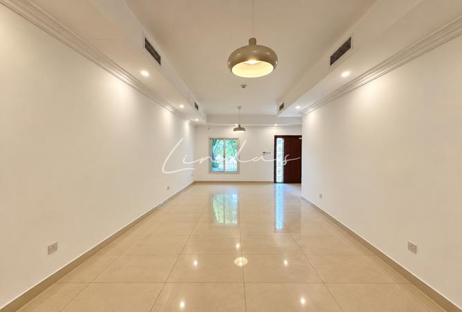 3-bed townhouse in Mirabella 7 — photo 4