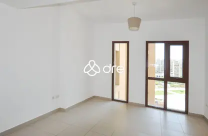 شقة - 1 حمام للبيع في 3B شقق زهرا بريث - زهرة بريز أبارتمنتس 3 - شقق زهرة النسيم - تاون سكوير - دبي