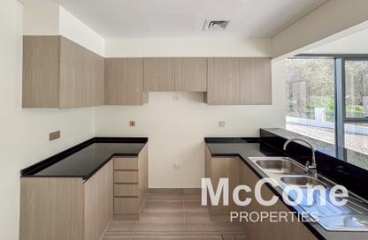 Townhouse - 4 Bedrooms - 4 Bathrooms for rent in Rochester - The Park Villas - Damac Hills - Dubai
