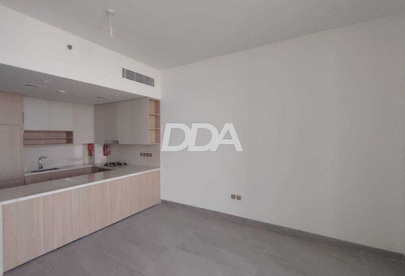 SPACIOUS LAYOUT | GREAT LOCATION | MODERN 1BR photo 5