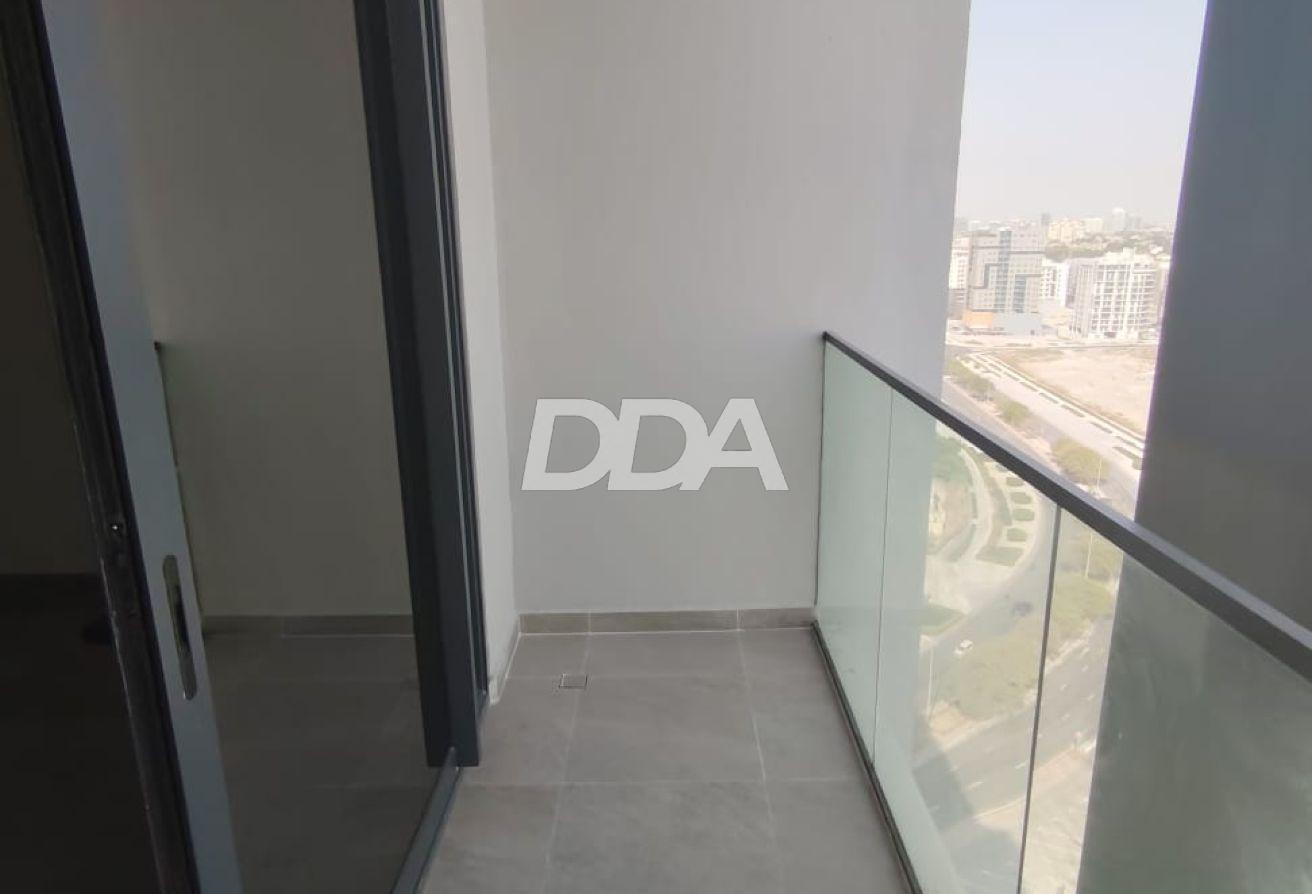 SPACIOUS LAYOUT | GREAT LOCATION | MODERN 1BR photo 14
