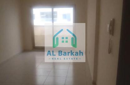 Apartment - 1 Bedroom - 2 Bathrooms for sale in Emirates Lake Towers - Emirates City - Ajman Apartment - 1 Bedroom - 2 Bathrooms for sale in Emirates Lake Towers - Emirates City - Ajman