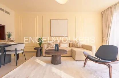 شقة - غرفة نوم - 2 حمامات للايجار في بوديوم برج فيوز - برج فيوز - وسط مدينة دبي - دبي