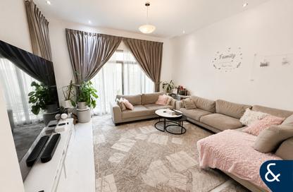 Townhouse - 4 - 4 for sale in Al Salam - Mudon - Dubai