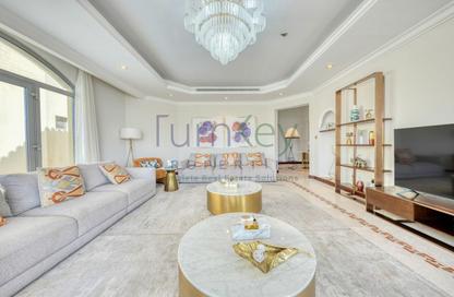 Villa - 5 Bedrooms - 6 Bathrooms for rent in Garden Homes Frond C - Garden Homes - Palm Jumeirah - Dubai
