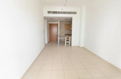 Apartment - 1 Bedroom - 1 Bathroom for rent in Mayfair Residency - Business Bay - Dubai
