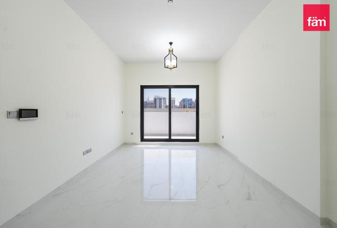100387122 - Property Image 2